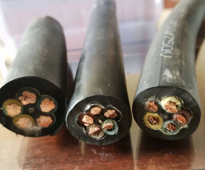 環(huán)市電線電纜*廠家如何應(yīng)對環(huán)保要求？.jpg